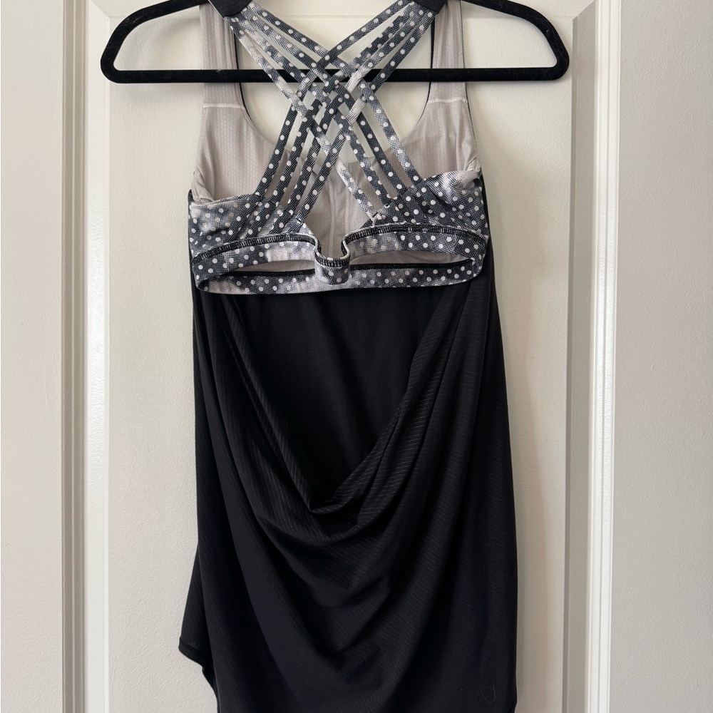 Free to be wild lululemon breezy tank size 6 black and polka dot